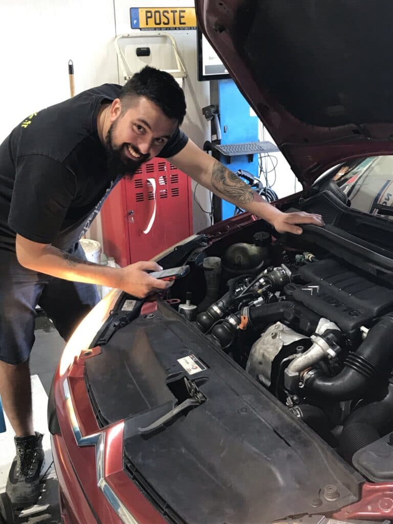 Anglade qui sommes nous