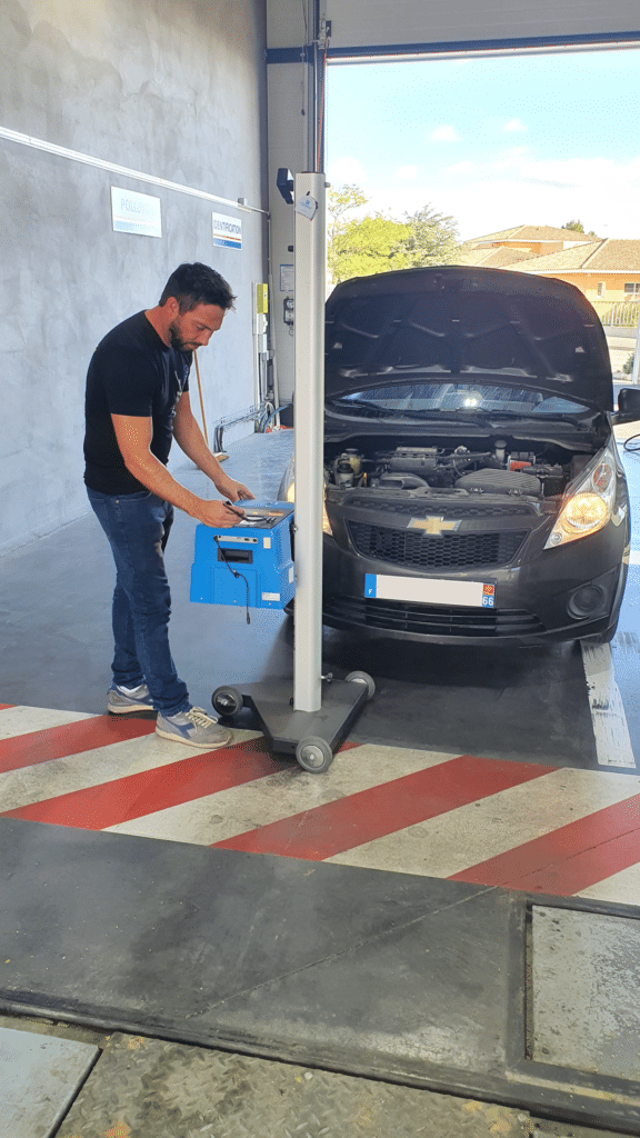 Anglade qui sommes nous